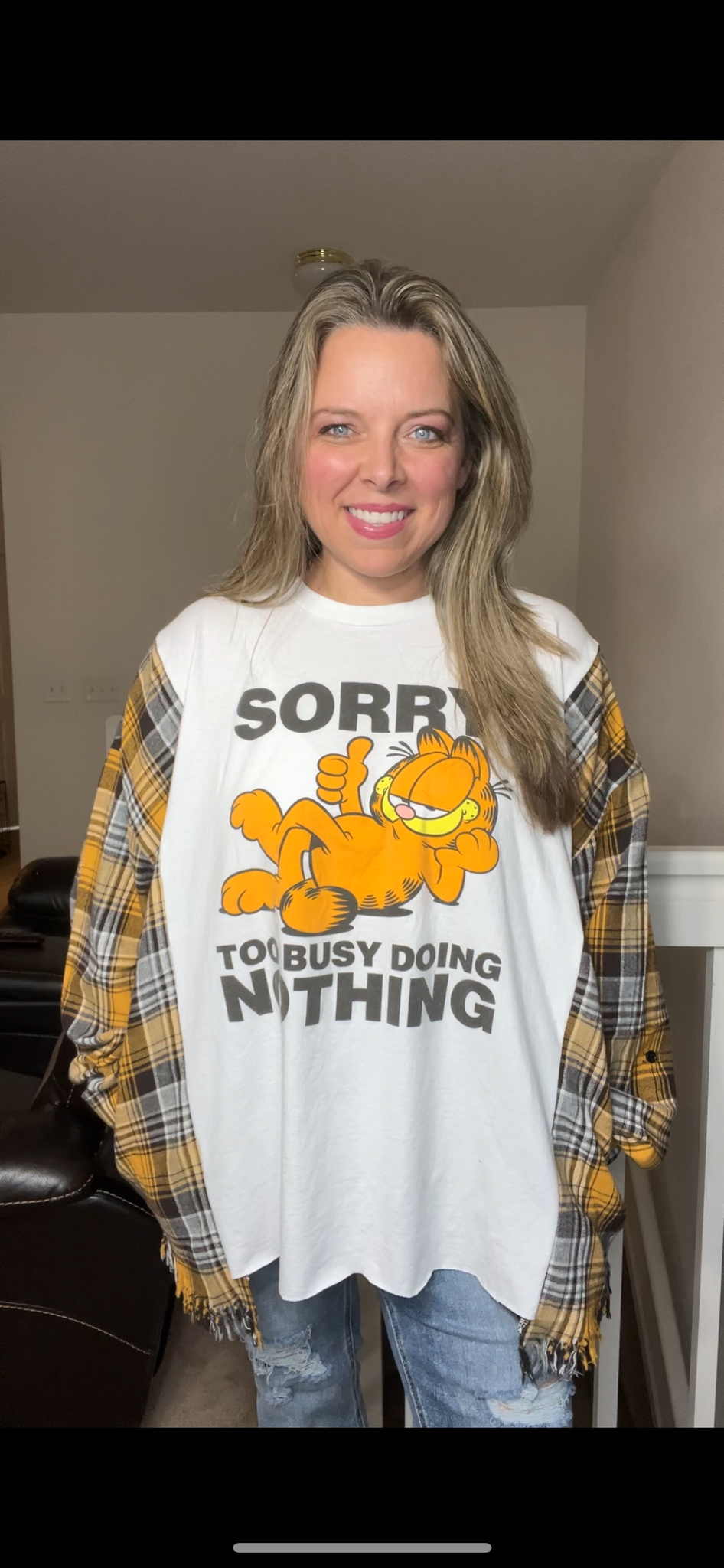 Upcycled Garfield – women’s 1X tshirt with thin flannel sleeves￼