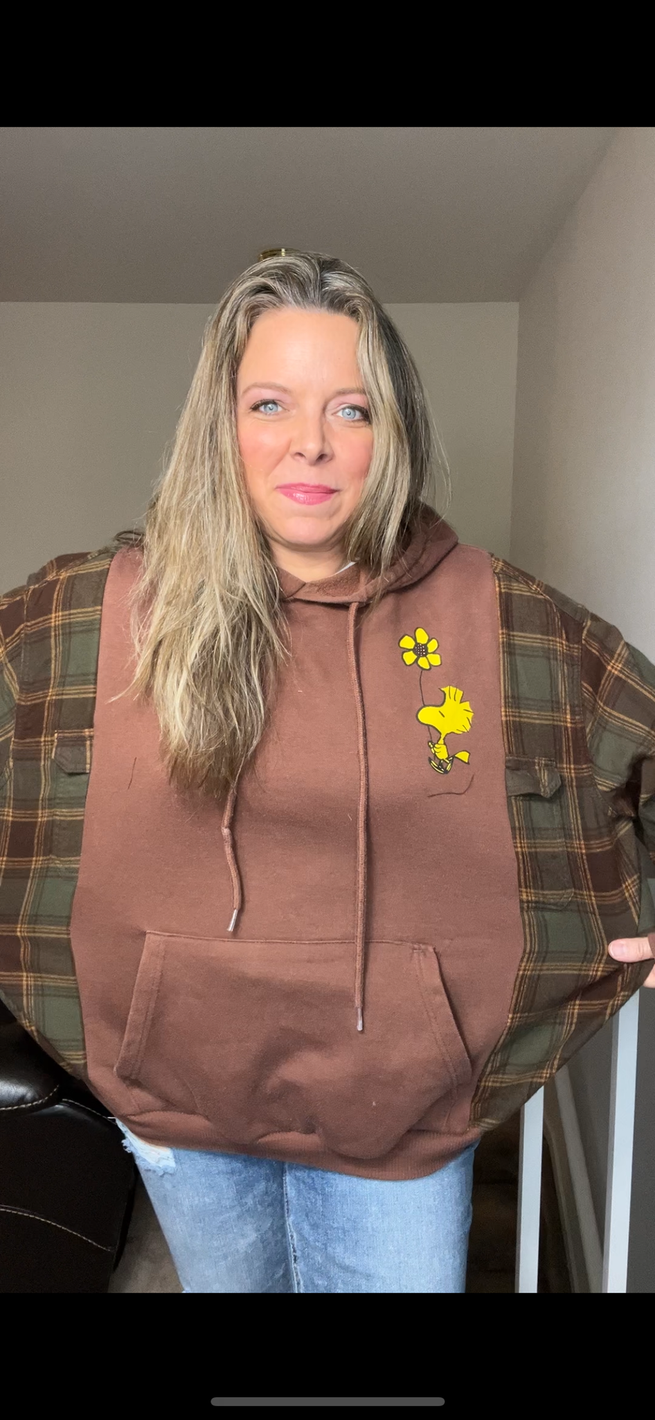 Upcycled Woodstock – women’s 1X – midweight sweatshirt with flannel sleeves￼