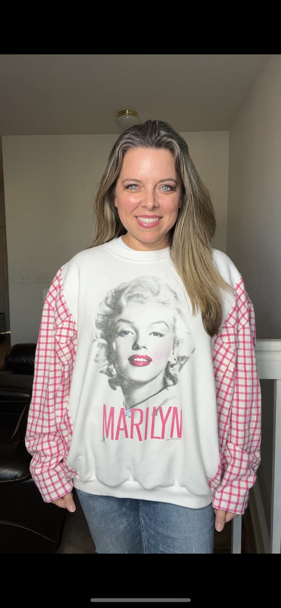 Upcycled Marilyn – women’s XL/1X – midweight sweatshirt with cotton sleeves ￼