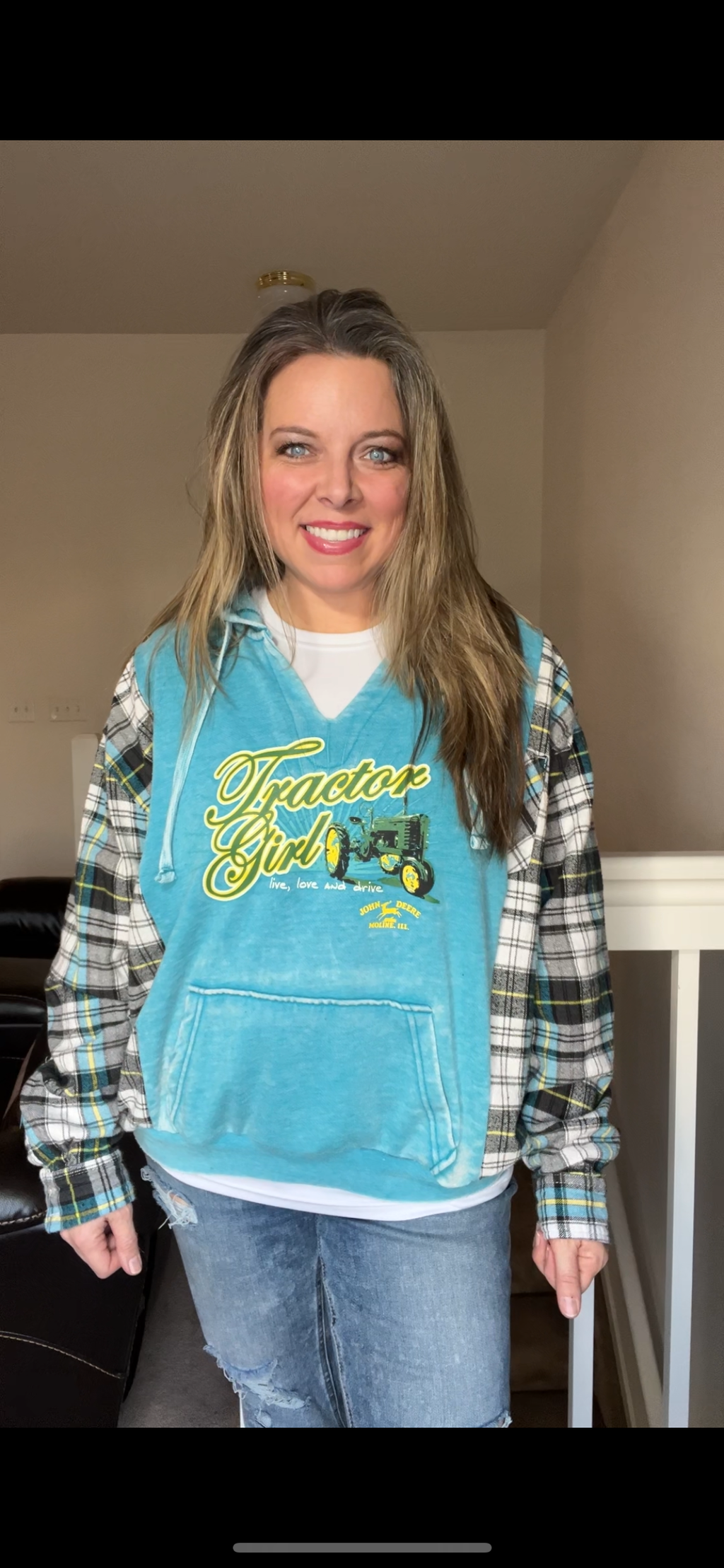 Upcycled Tractor girl – women’s medium – thin sweatshirt with flannel sleeves￼