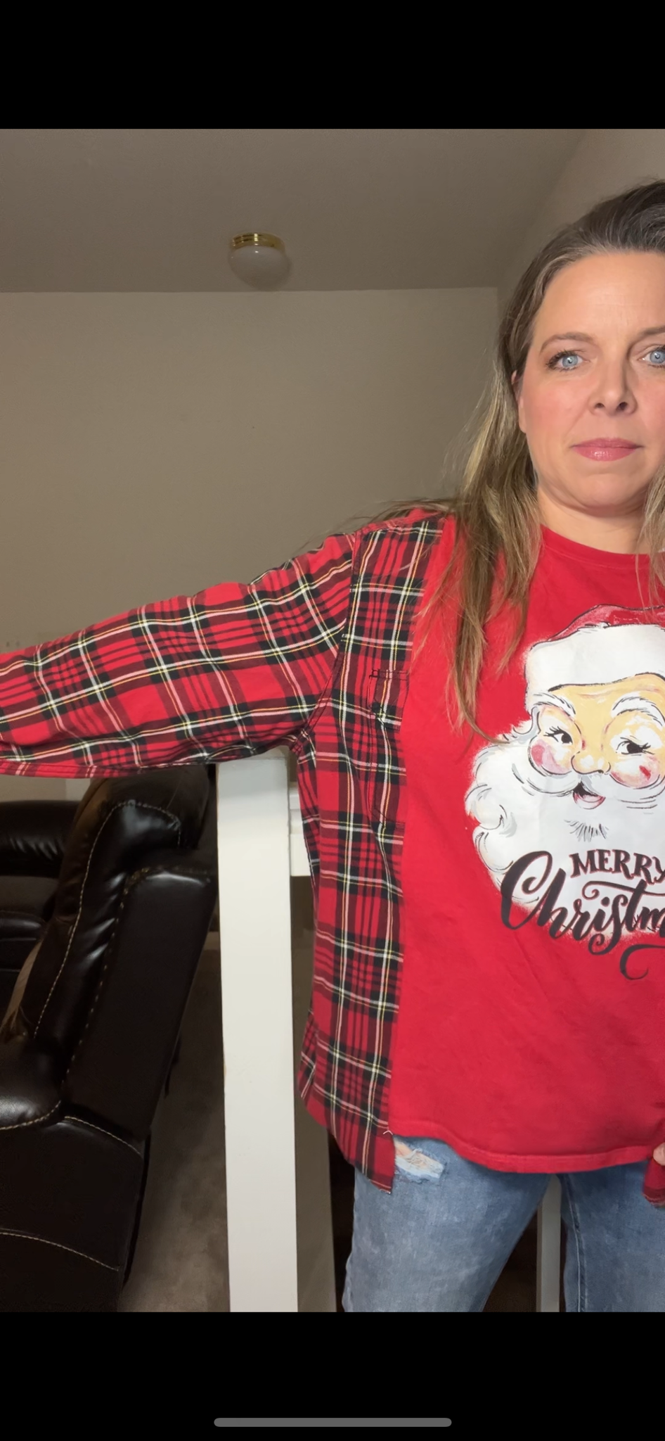 Upcycled Santa – women's XL/1X – T-shirt with flannel sleeves ￼