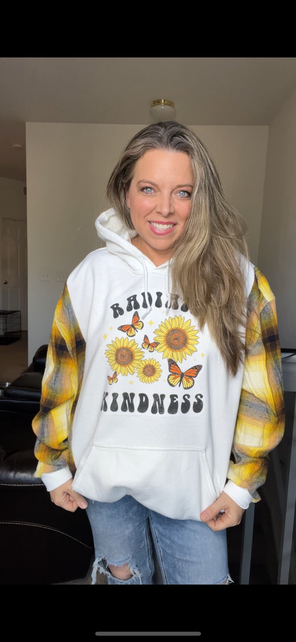 Upcycled Happiness – women’s 3X midweight sweatshirt with flannel sleeves
