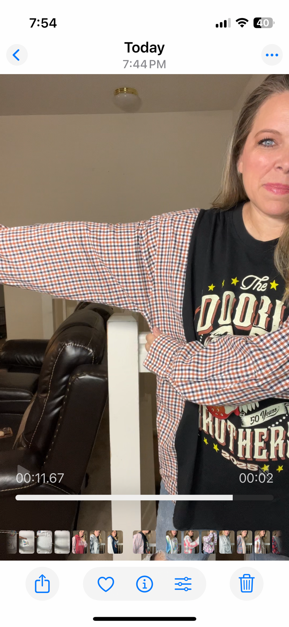 Upcycled Doobie brothers – women’s 2X long T-shirt with cotton sleeves