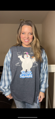 Upcycled Frosty – women’s 3X – T-shirt with flannel sleeves