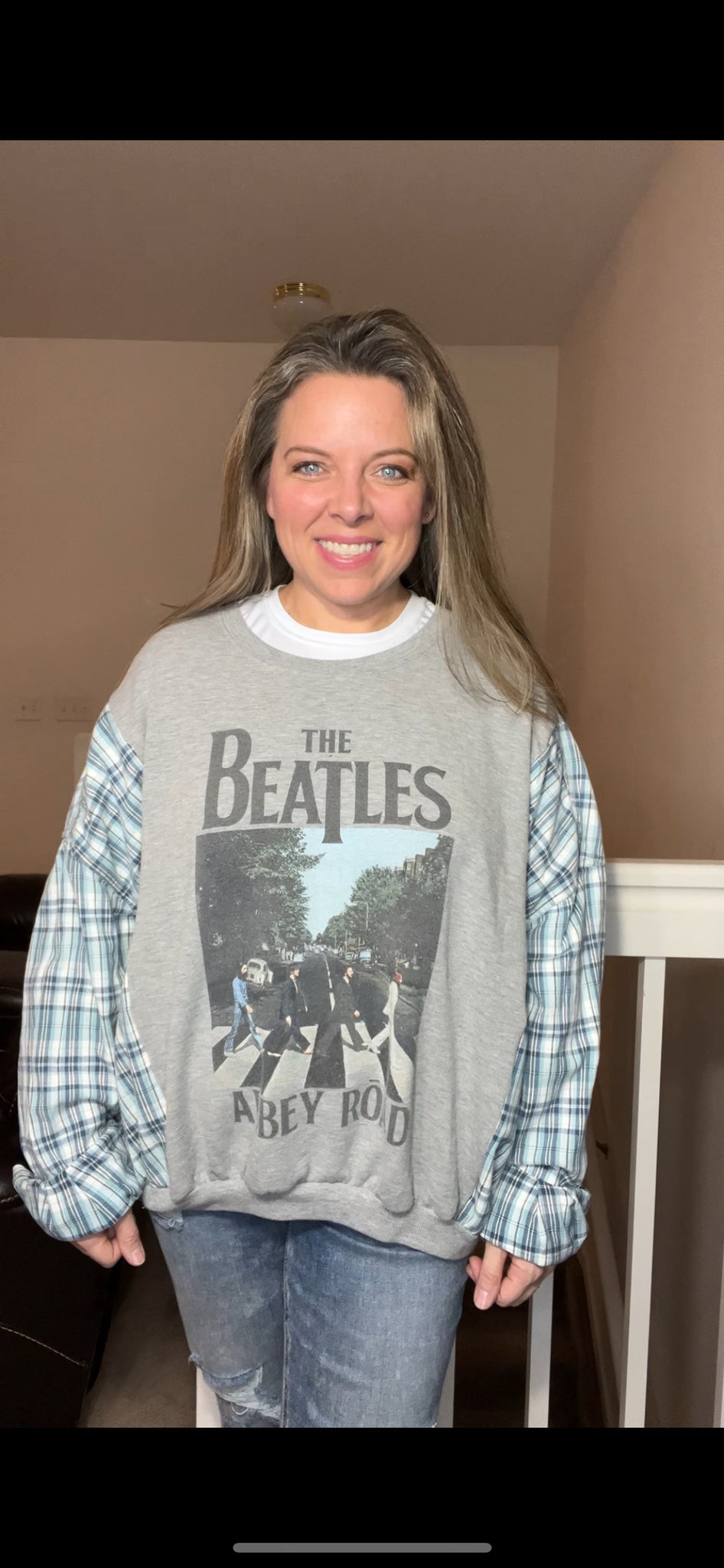 Beatles - woman’s 1X - thin sweatshirt with thick cotton sleeves ￼