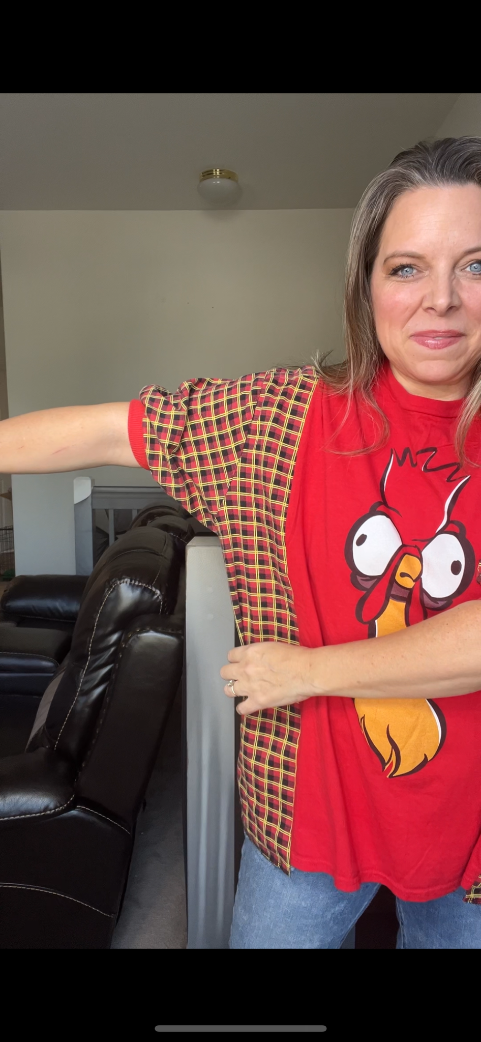 Upcycled Hei Hei - Women’s 1X T-shirt with cotton sleeves