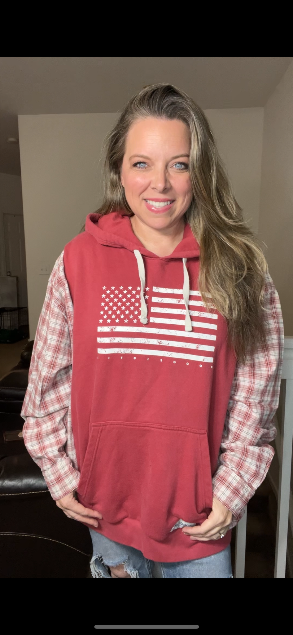 Upcycled Red flag – women’s 3X midweight sweatshirt with flannel sleeves