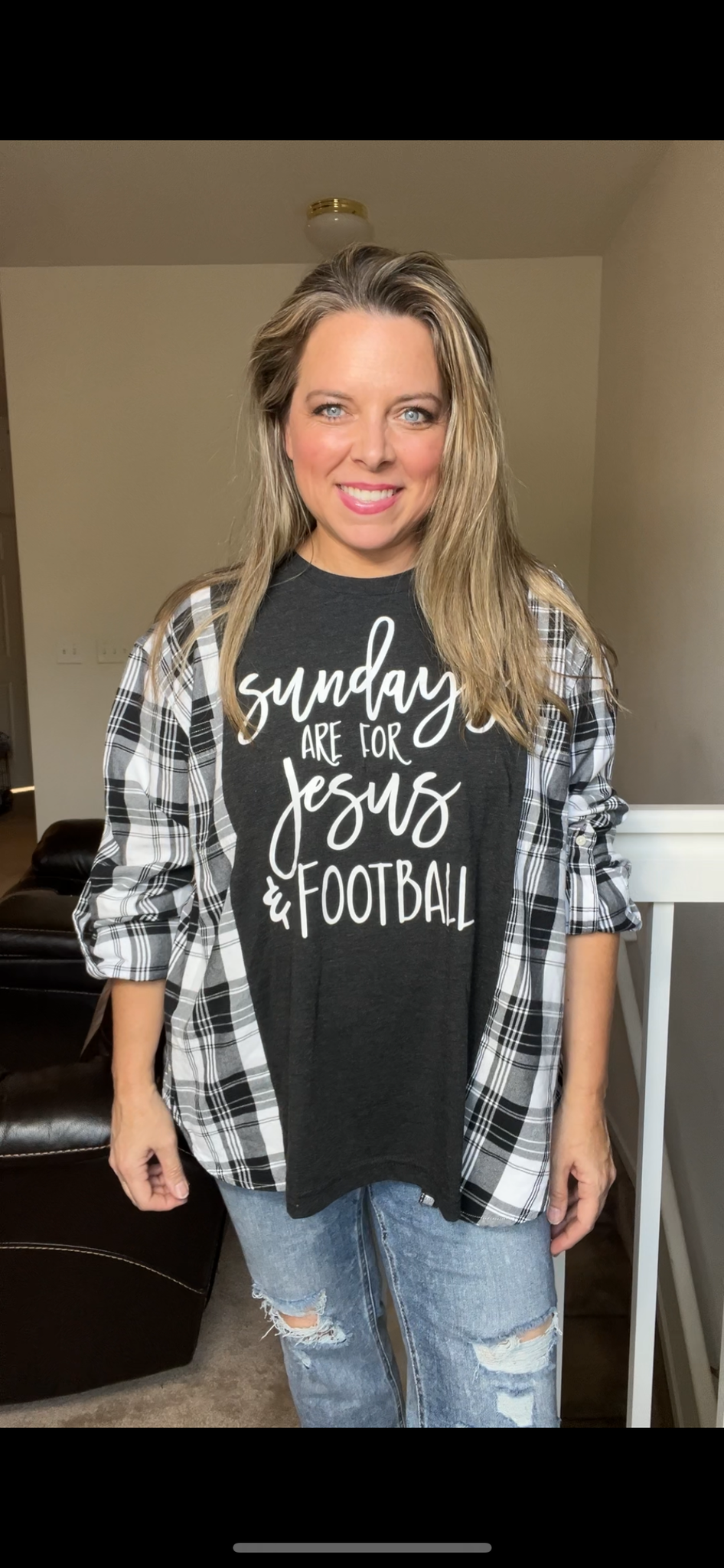 Upcycled Sunday football – women’s L/XL – thin T-shirt with flannel sleeves￼