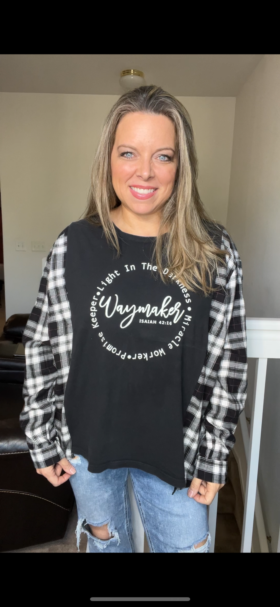 Upcycled Waymaker – women’s medium/large T-shirt with flannel sleeves