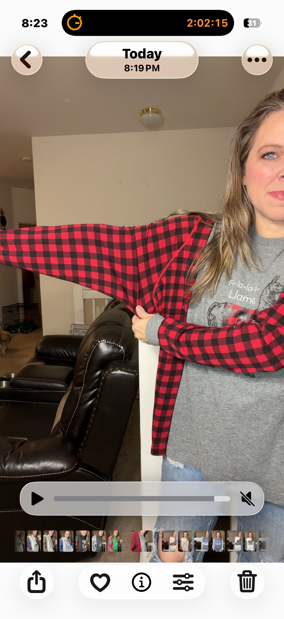 Upcycled Llama – women's large T-shirt with stretchy sleeves ￼
