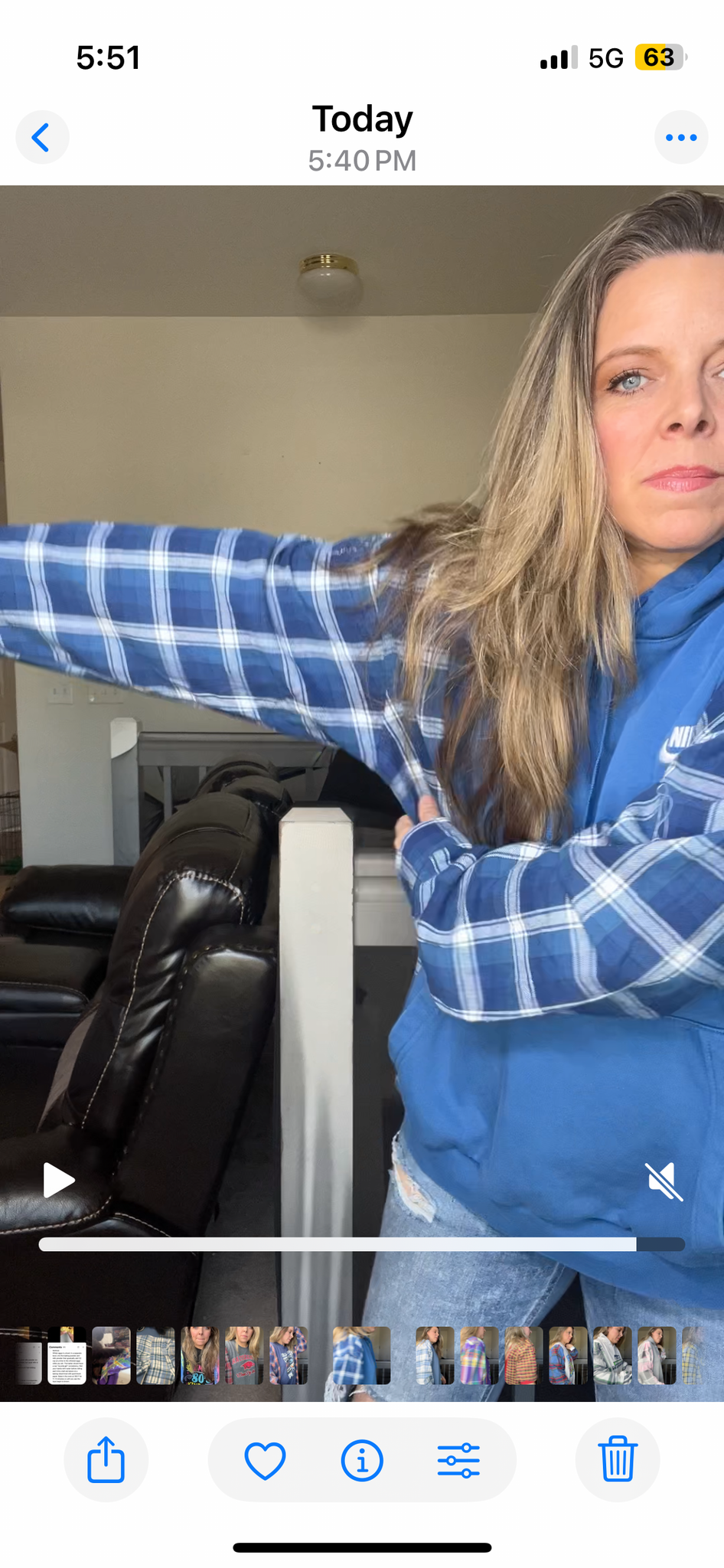 Upcycled Nike - Women’s 2X midweight sweatshirt with flannel sleeves