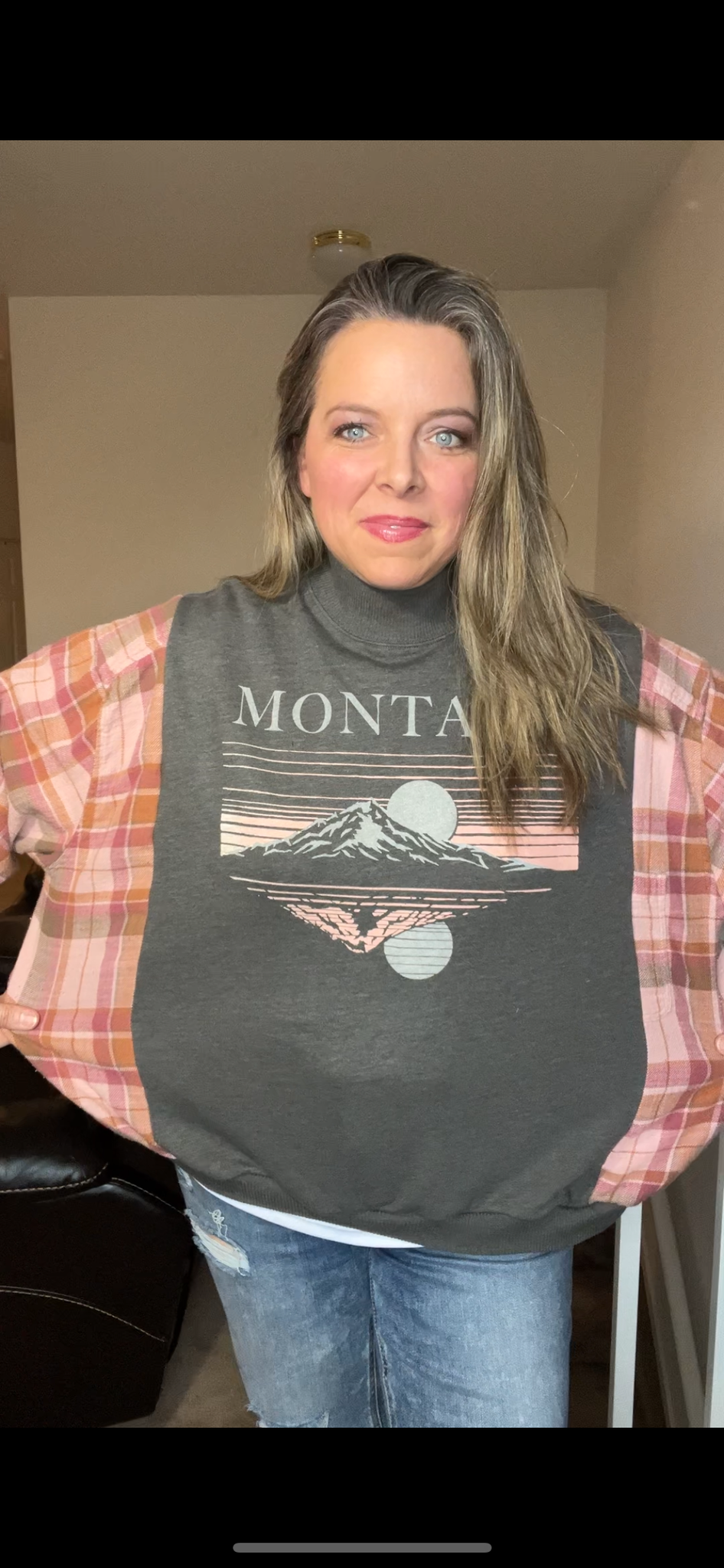 Upcycled Montana – women’s L/XL – midweight sweatshirt with distressed flannel sleeves￼