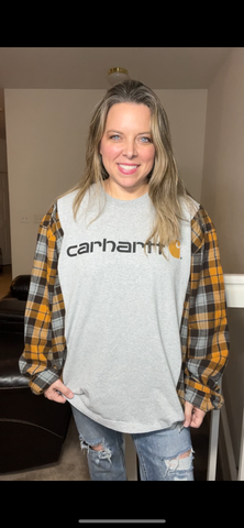 Upcycled Carhartt – women’s 2X/3X – T-shirt with flannel sleeves