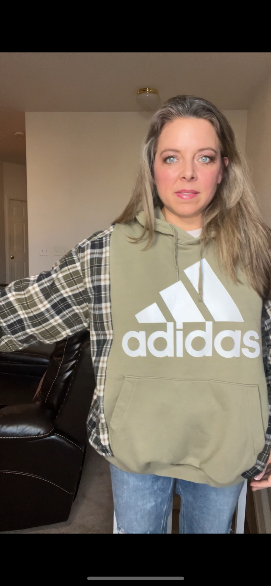 Upcycled Tan Adidas – women’s 1X – midweight sweatshirt with flannel sleeves￼