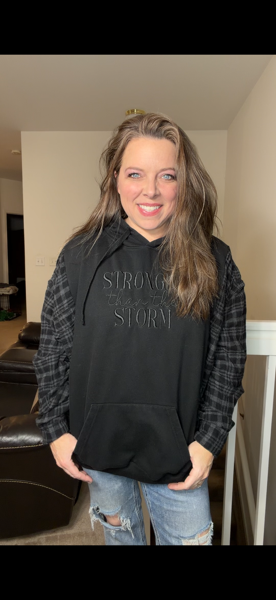 Upcycled Stronger – women's 2X midweight sweatshirt with flannel sleeves ￼