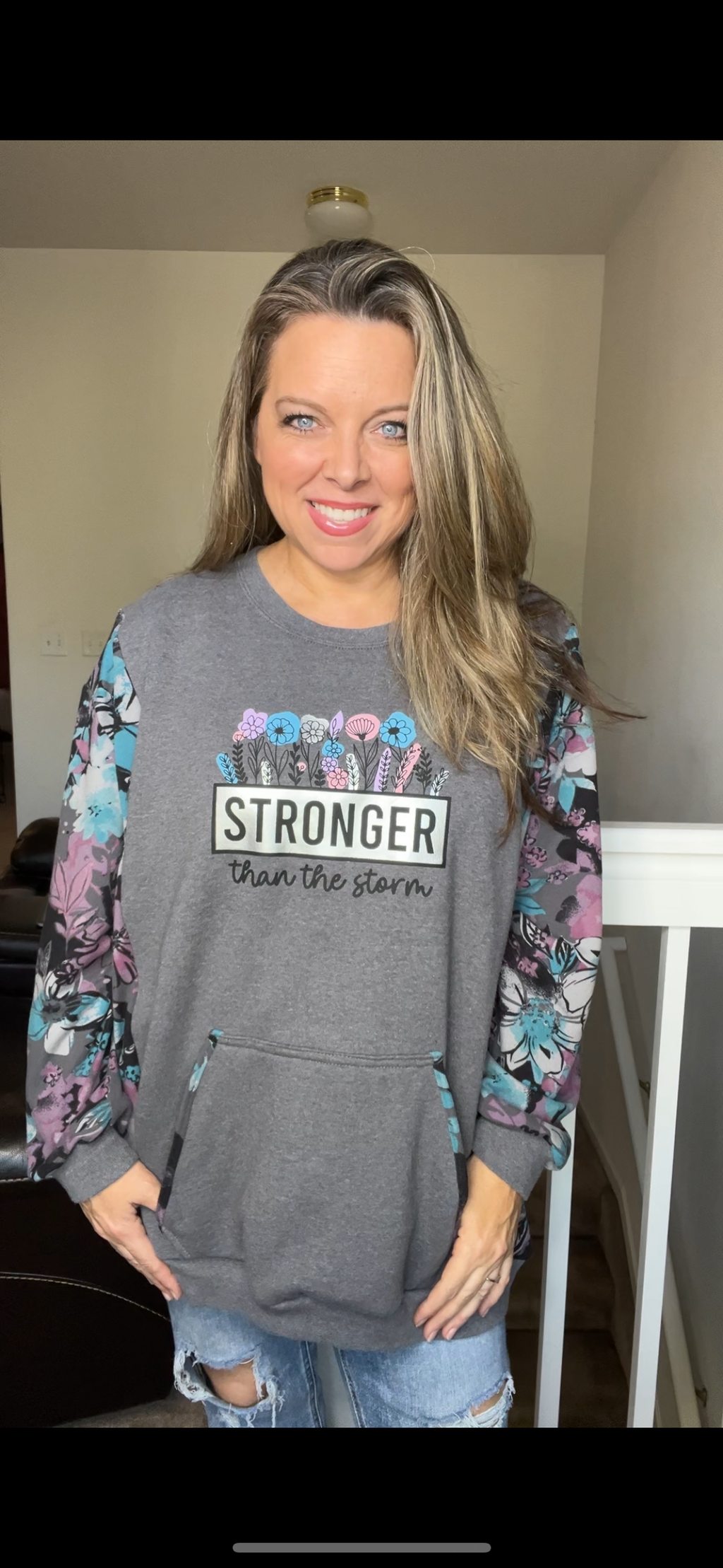 Upcycled Storm – women’s 4X midweight sweatshirt with stretchy sleeves