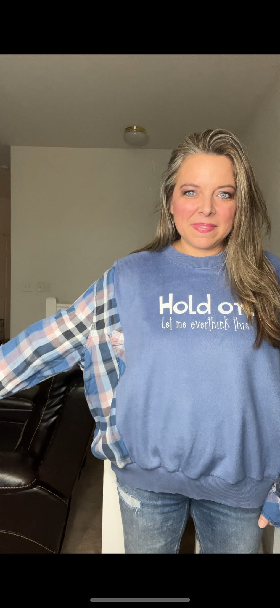 Upcycled Hold On – women’s L/XL – midweight sweatshirt with flannel sleeves ￼