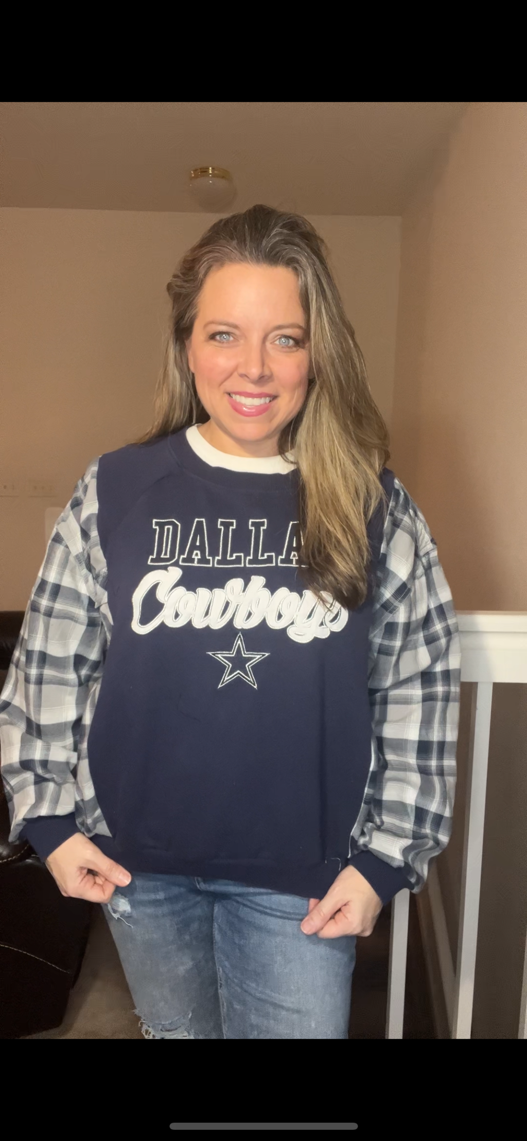 Upcycled Cowboys – women’s S/M – midweight sweatshirt with flannel sleeves￼