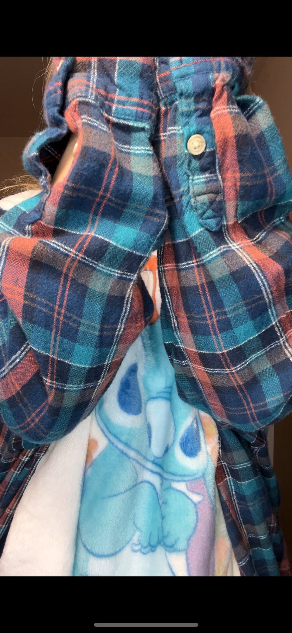 Upcycled Stitch – women’s XL/1X – fuzzy sweatshirt with flannel sleeves ￼