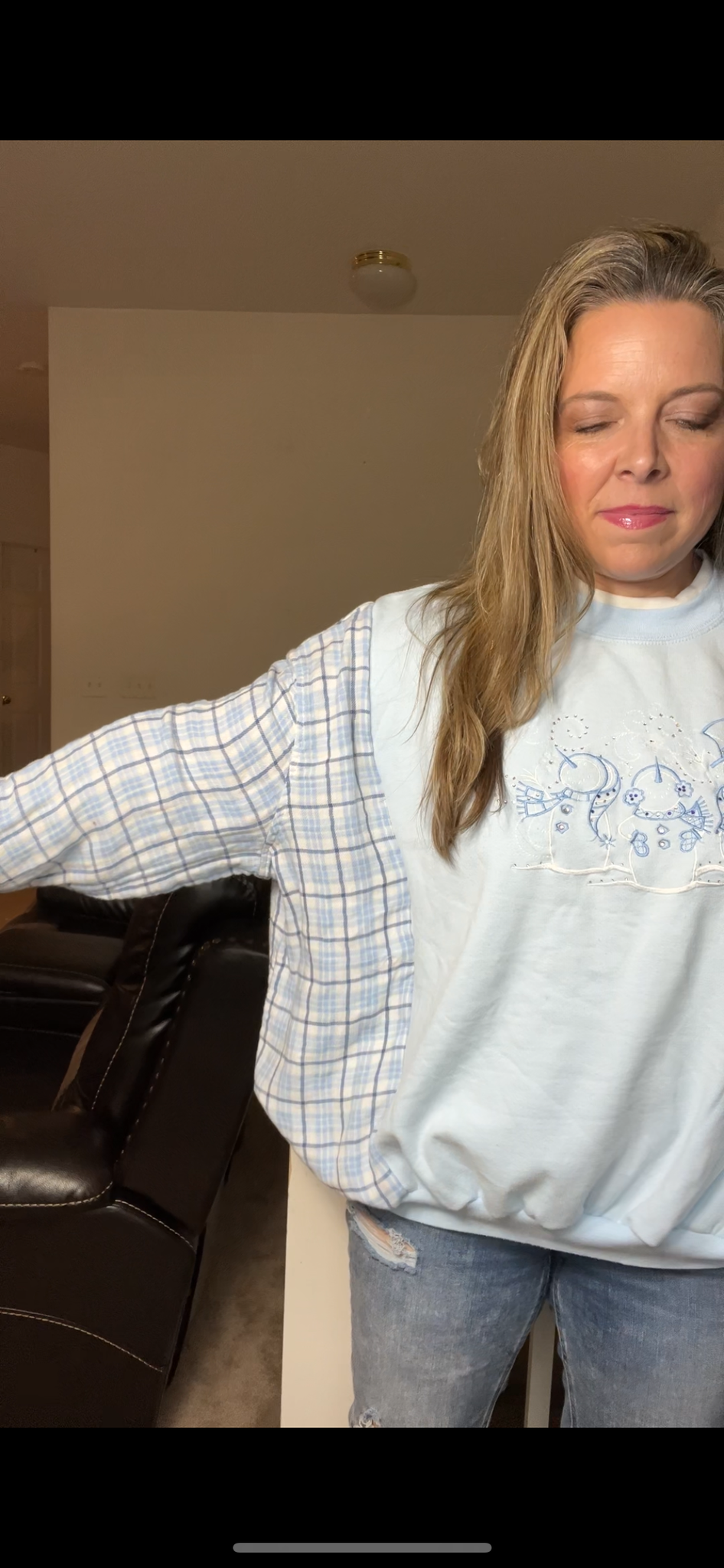 Upcycled Snowmen – women’s M/L – midweight sweatshirt with flannel sleeves￼