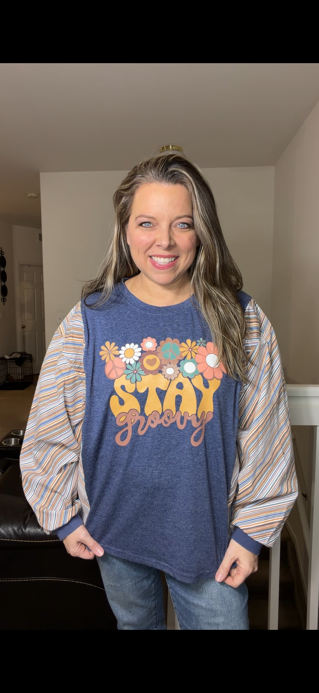 Upcycled Groovy - women's XL T-shirt with cotton sleeves ￼