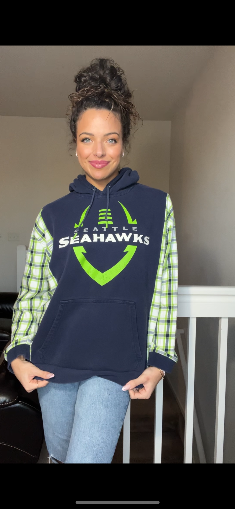 Upcycled Seahawks - Woman’s XL – thick sweatshirt with flannel sleeves￼