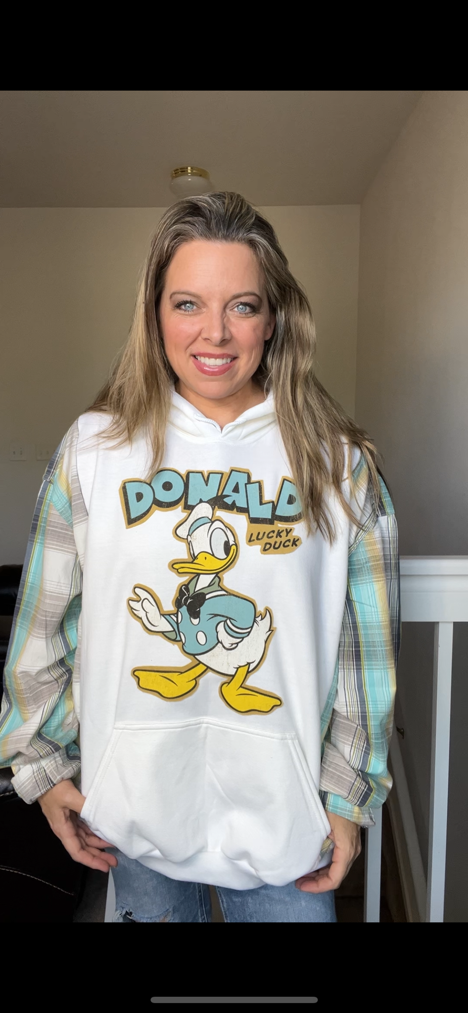 Upcycled Donald Duck – women’s 3X/4X midweight sweatshirt with cotton sleeves