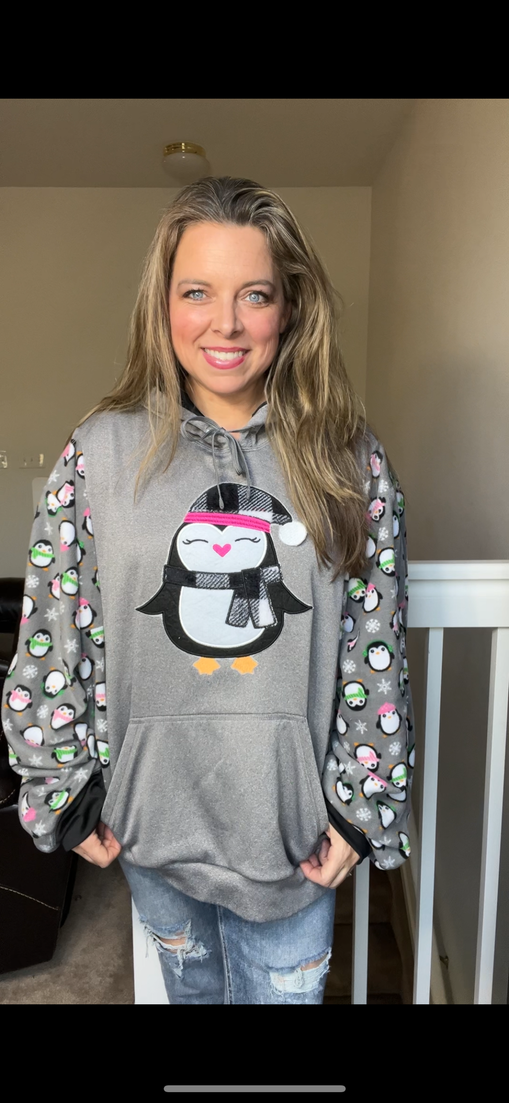 Upcycled Penguins – women’s 1X – midweight sweatshirt with fleece sleeves￼