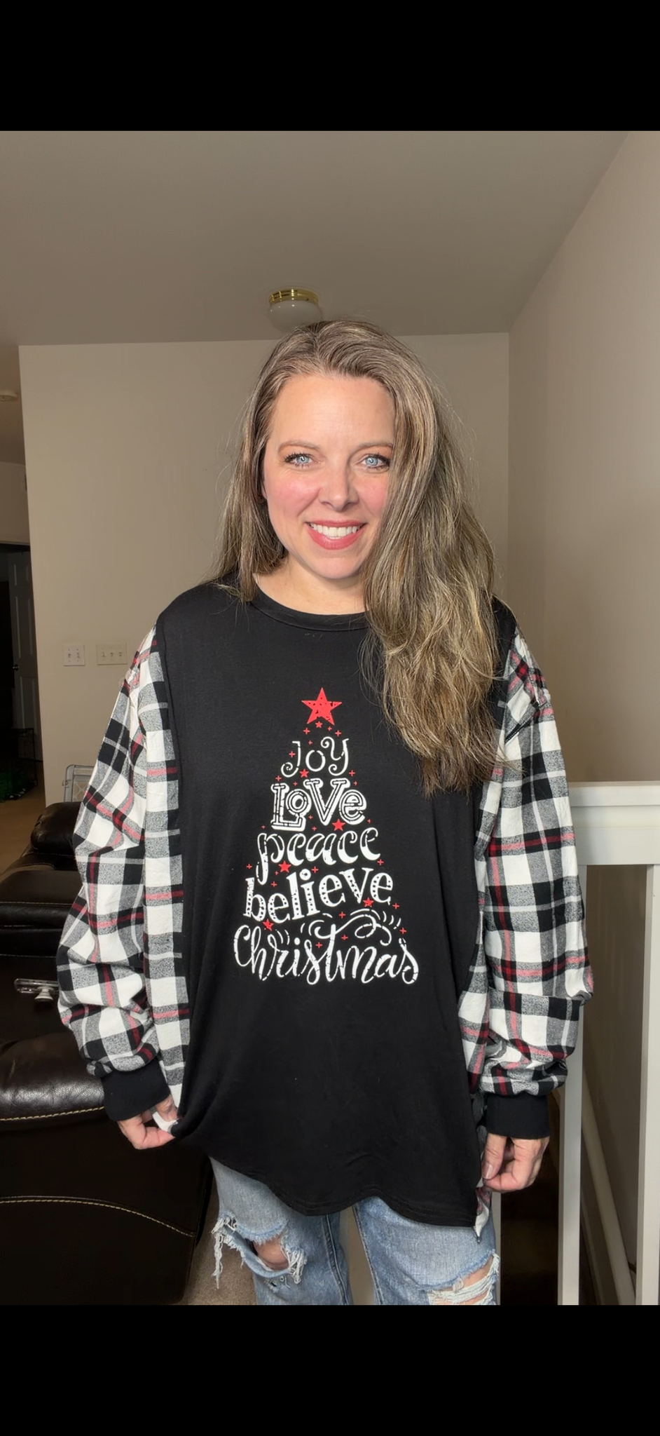 Upcycled Joy Tree – women's 3X/4X T-shirt with flannel sleeves