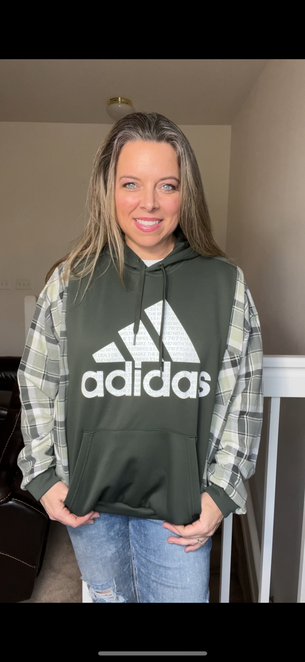 Upcycled Green Adidas – women’s M/L – midweight sweatshirt with flannel sleeves – tighter bottom band￼
