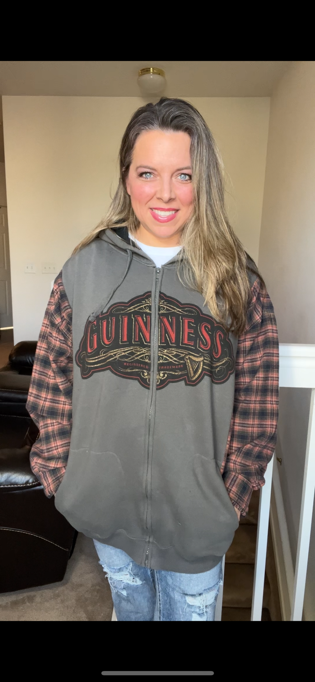 Upcycled Guinness – women’s 3X – soft thick sweatshirt with flannel sleeves￼