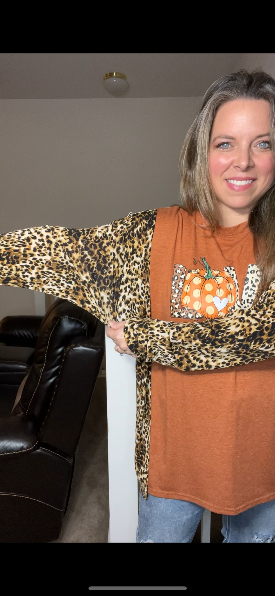 Upcycled Pumpkin Love – women’s XL/1X – Tshirt with stretchy sleeves