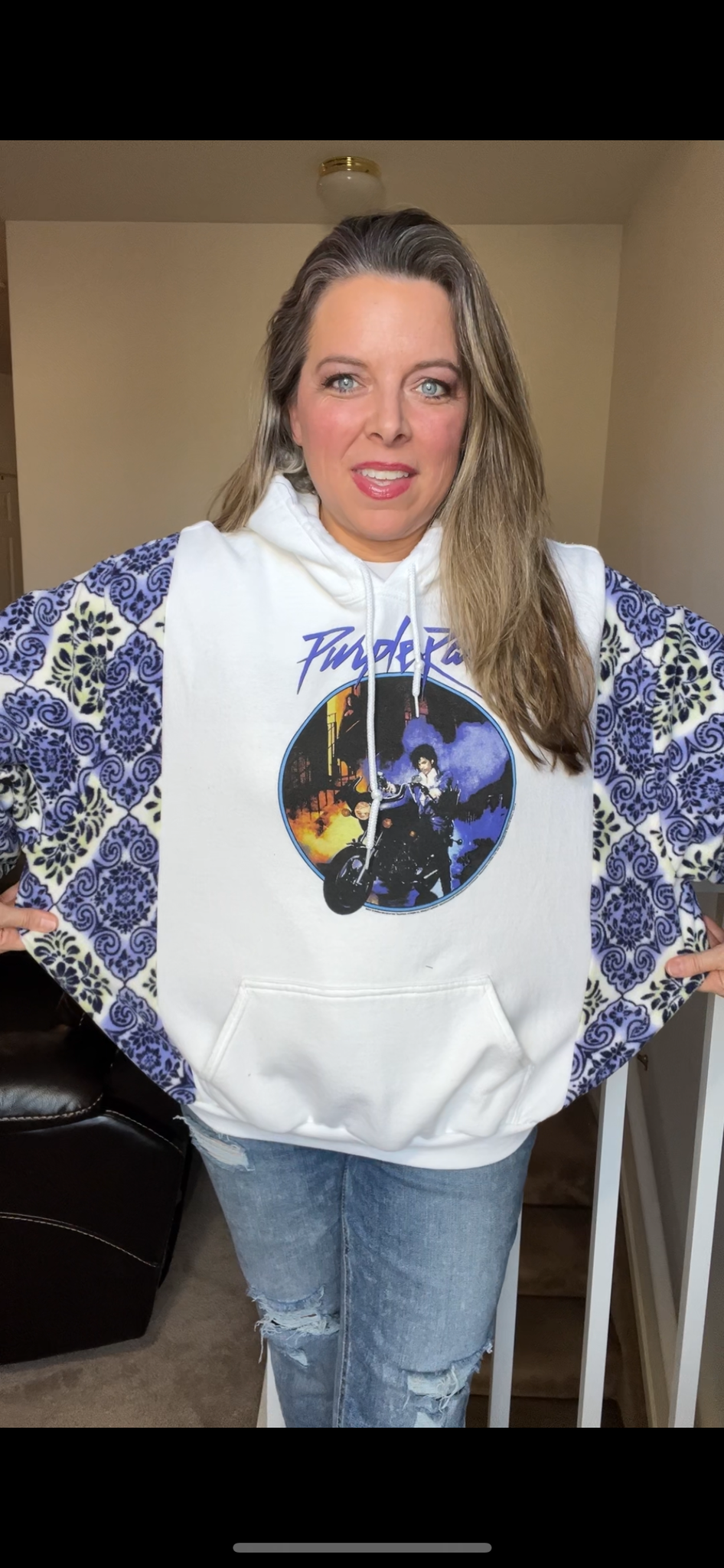 Upcycled Prince – women’s L/XL – midweight sweatshirt with fleece sleeves￼