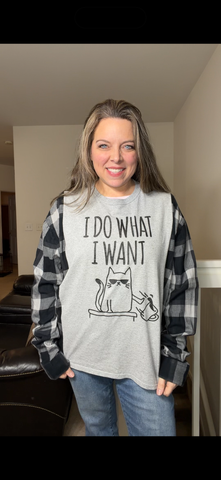 Upcycled Cat - women's XL/1X T-shirt with thin flannel sleeves