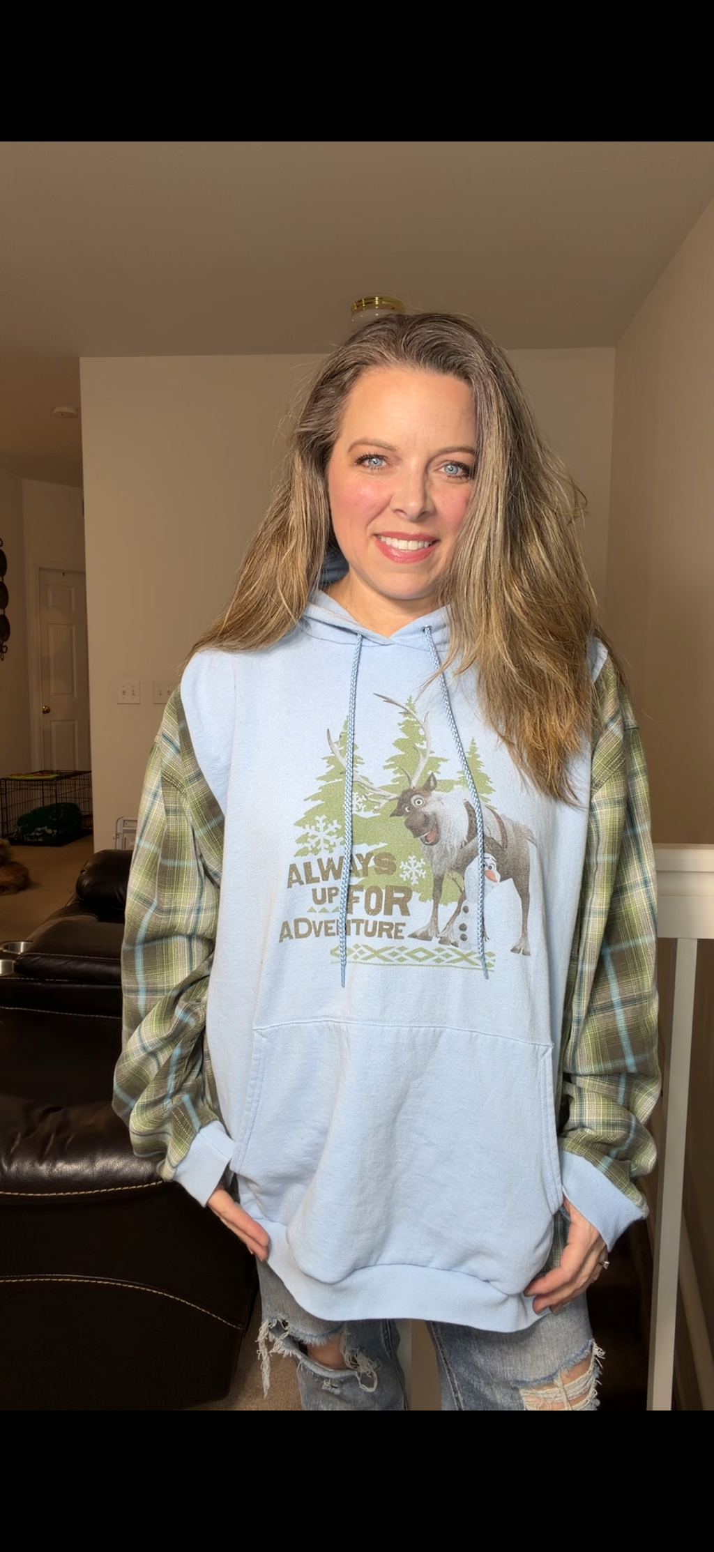 Upcycled Olaf – women's 4X midweight sweatshirt with flannel sleeves ￼