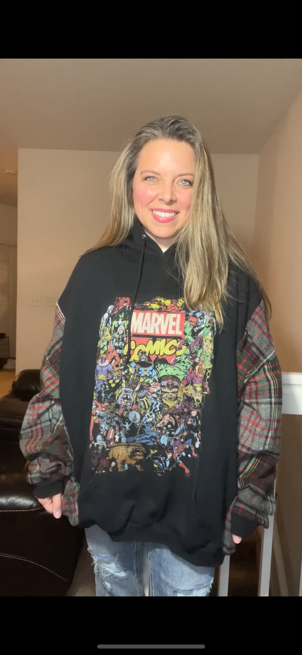 Upcycled Marvel – women’s 4X – midweight sweatshirt with flannel sleeves￼