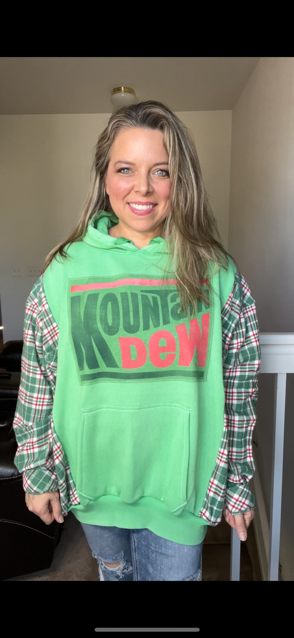 Upcycled Mountain Dew – women’s 2X – midweight sweatshirt with flannel sleeves￼