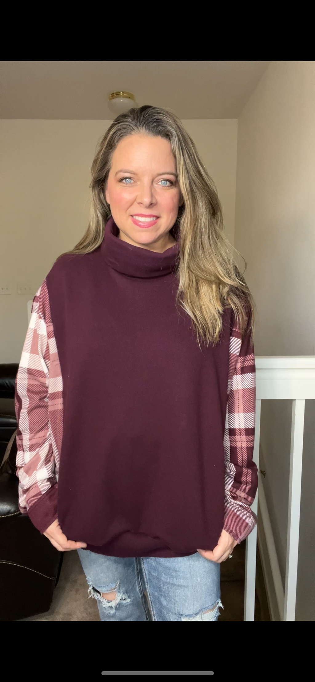 Upcycled Plain burgundy – women’s 2X – midweight sweatshirt with flannel sleeves￼