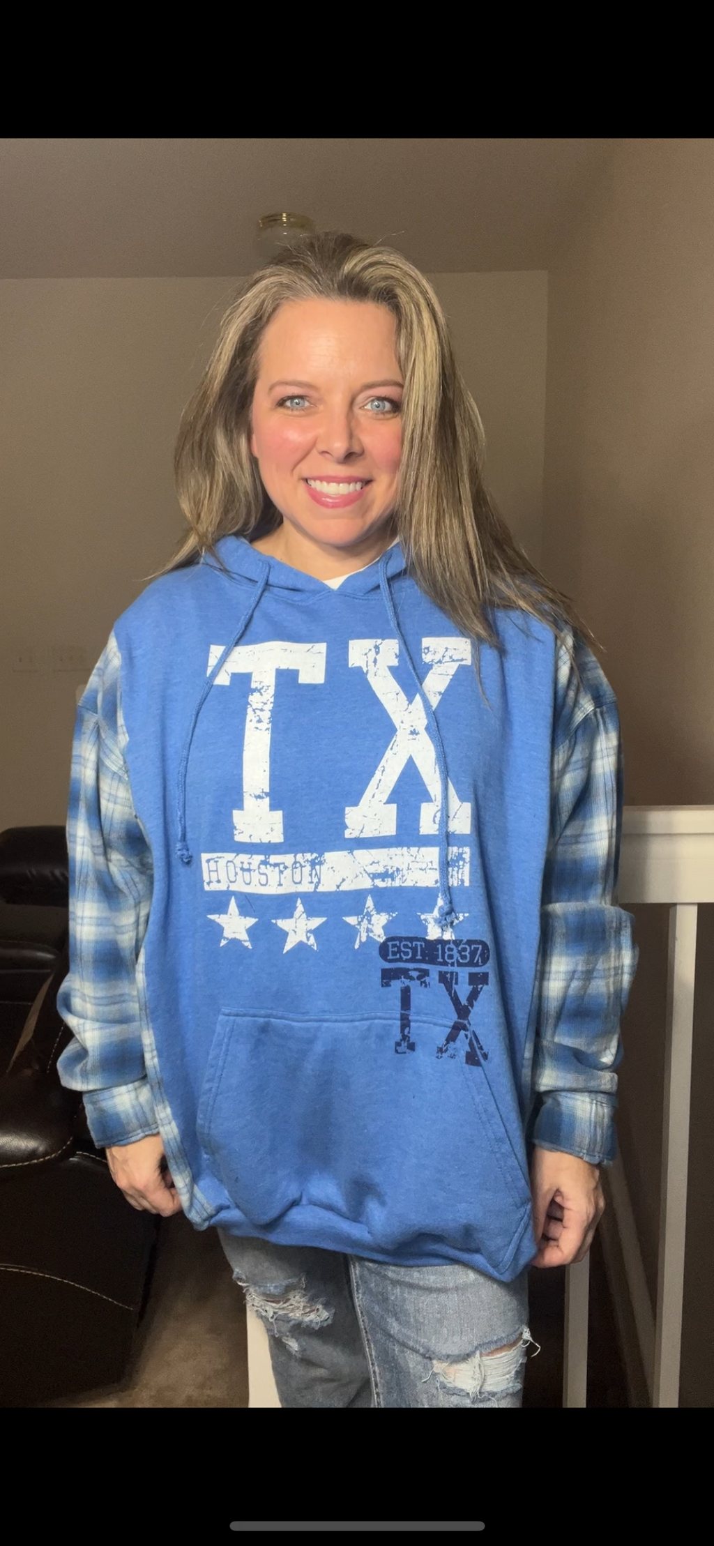 Upcycled Texas – women’s 2X/3X – midweight sweatshirt with flannel sleeves￼