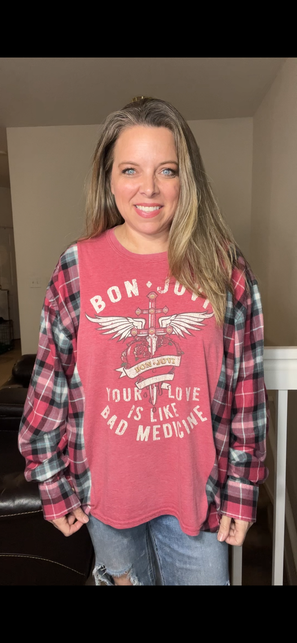 Upcycled Bon Jovi – women’s XL/1X T-shirt with flannel sleeves