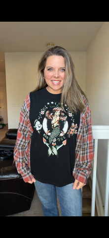 Upcycled Mermaid - women's XL T-shirt with flannel sleeves