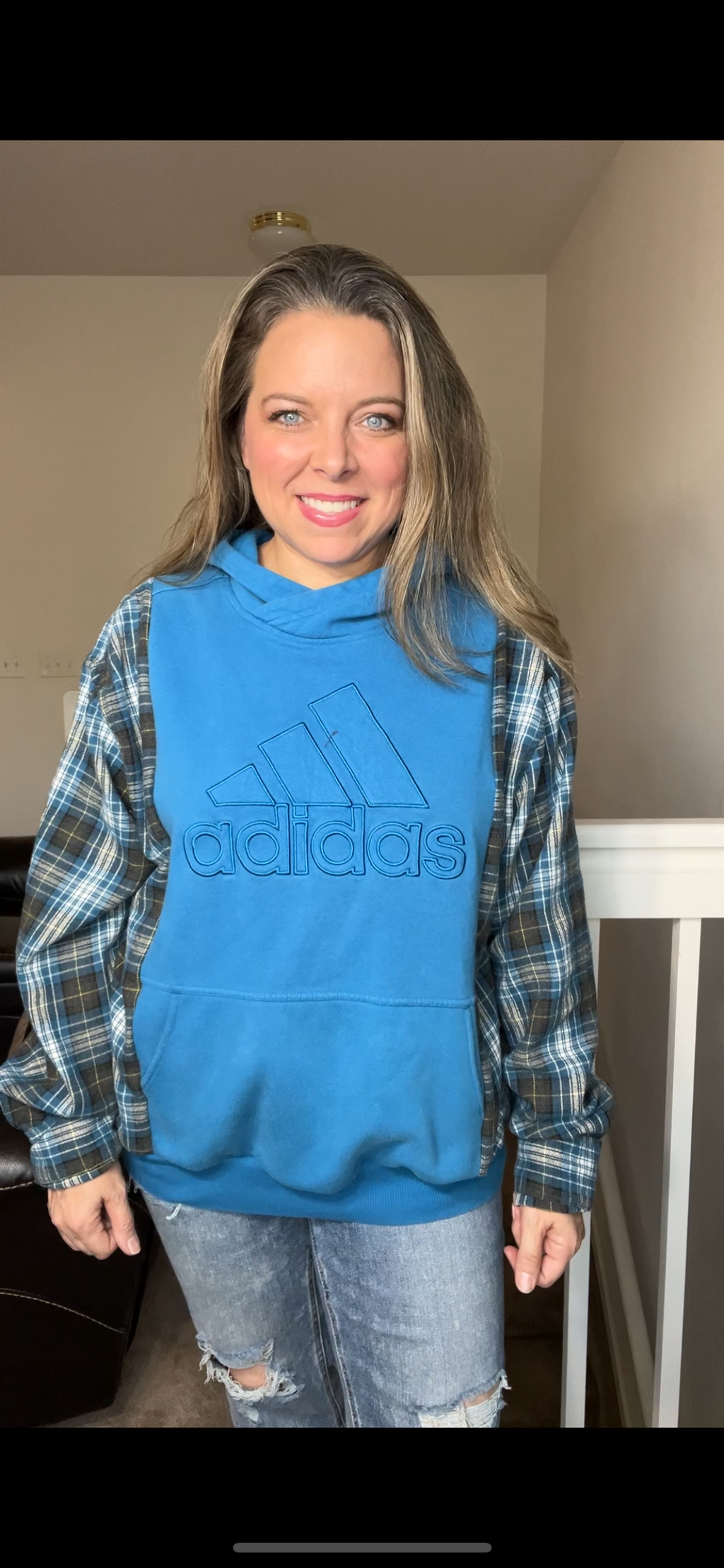 Upcycled Adidas blue – women’s S/M – midweight sweatshirt with flannel sleeves￼