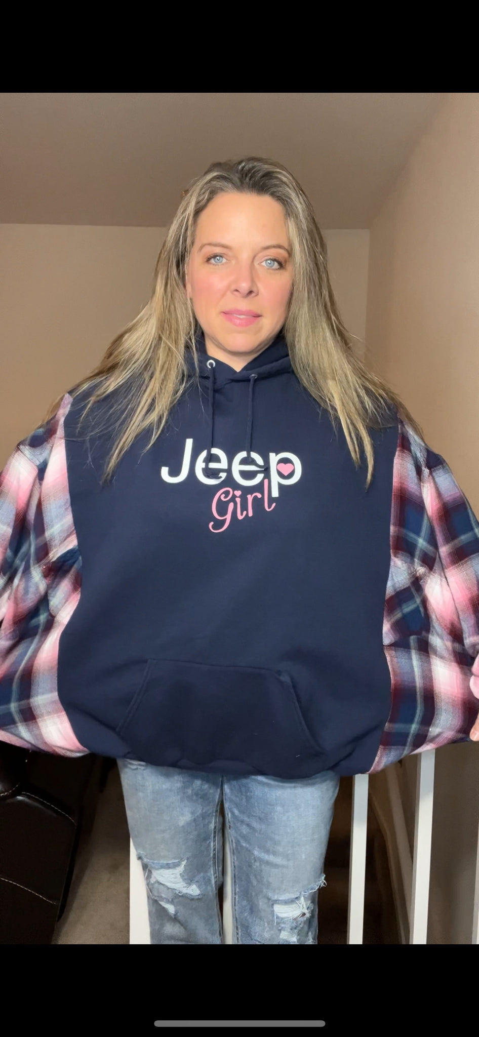 Jeep Girl - woman’s 3X - thick sweatshirt with flannel sleeves ￼