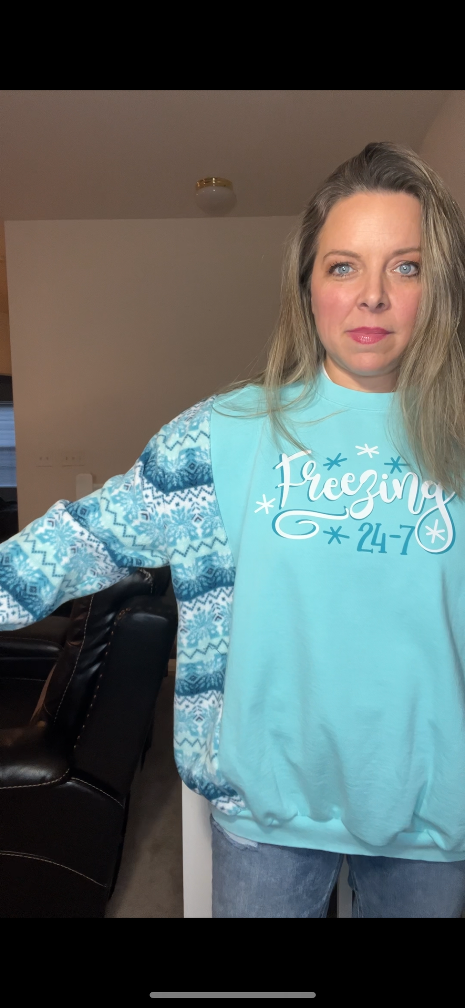 Upcycled freezing – women’s XL – midweight sweatshirt with fleece sleeves ￼