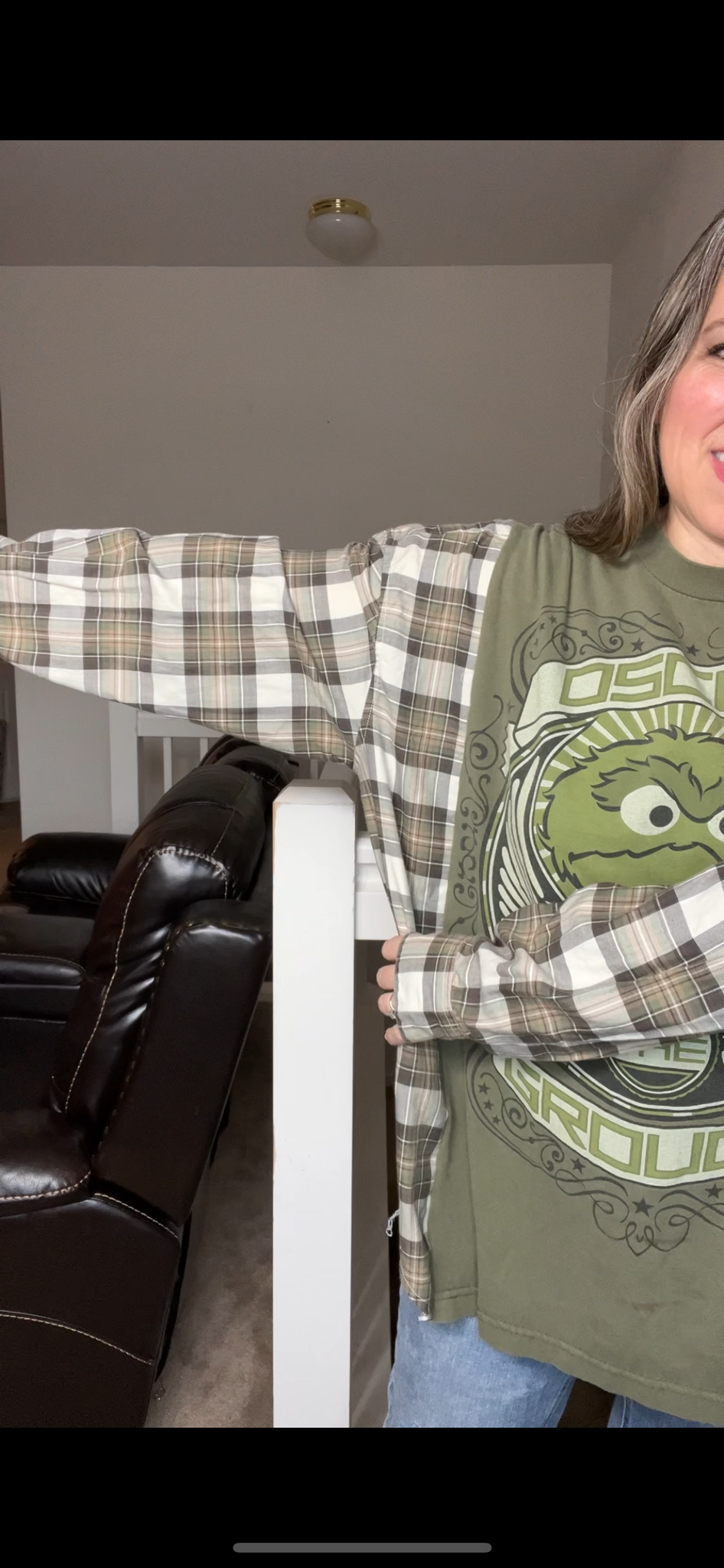 Upcycled Oscar – women’s 2X/3X T-shirt with flannel sleeves