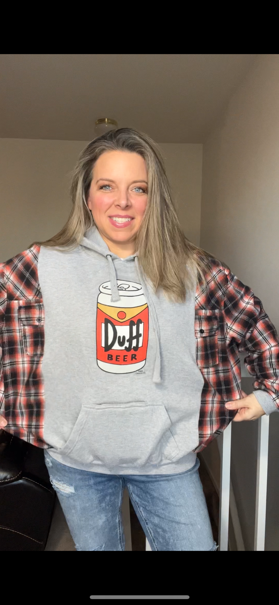 Upcycled Duff Beer – woman’s M/L – thick sweatshirt with flannel sleeves￼