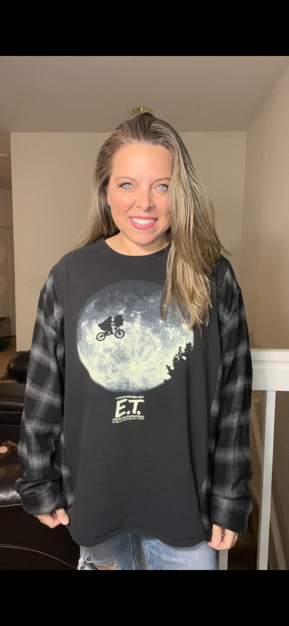 Upcycled ET - Women’s 3X/4X T-shirt with flannel sleeves