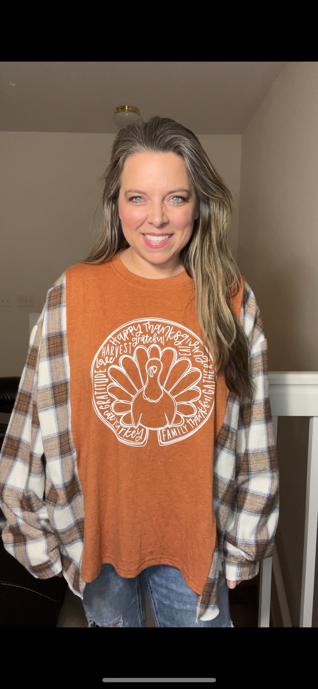 Upcycled Turkey – women’s 1X – thin T-shirt with flannel sleeves