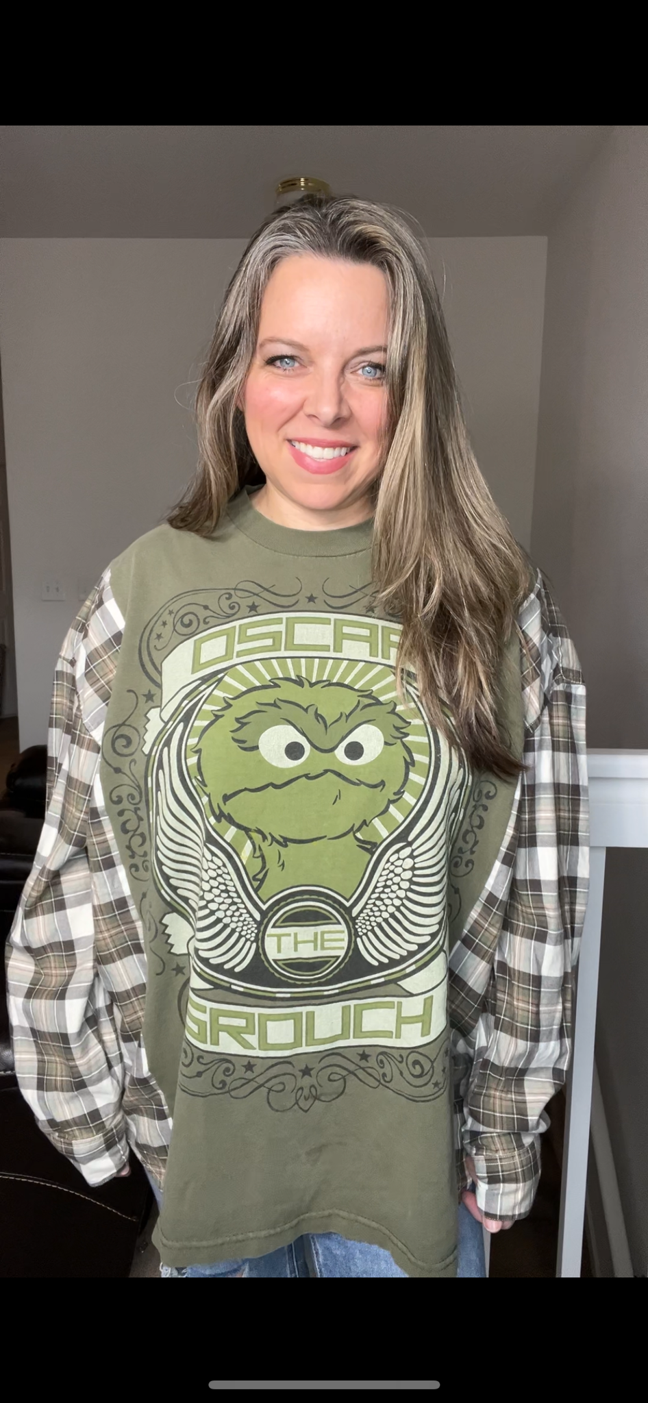 Upcycled Oscar – women’s 2X/3X T-shirt with flannel sleeves