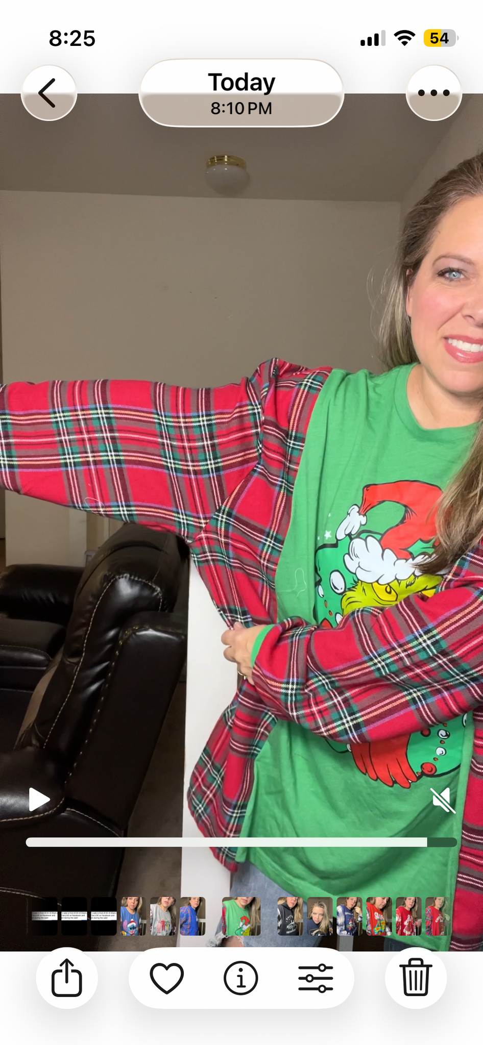 Upcycled Grinch – women’s 5X T-shirt with flannel sleeves
